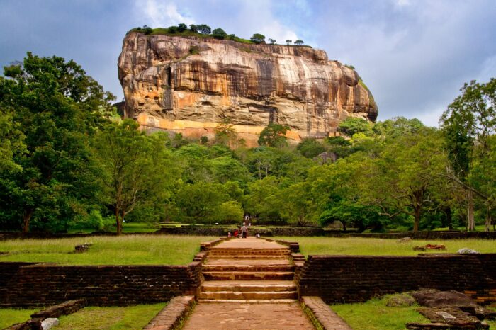 12 days 11 Nights Tour around Sri Lanka